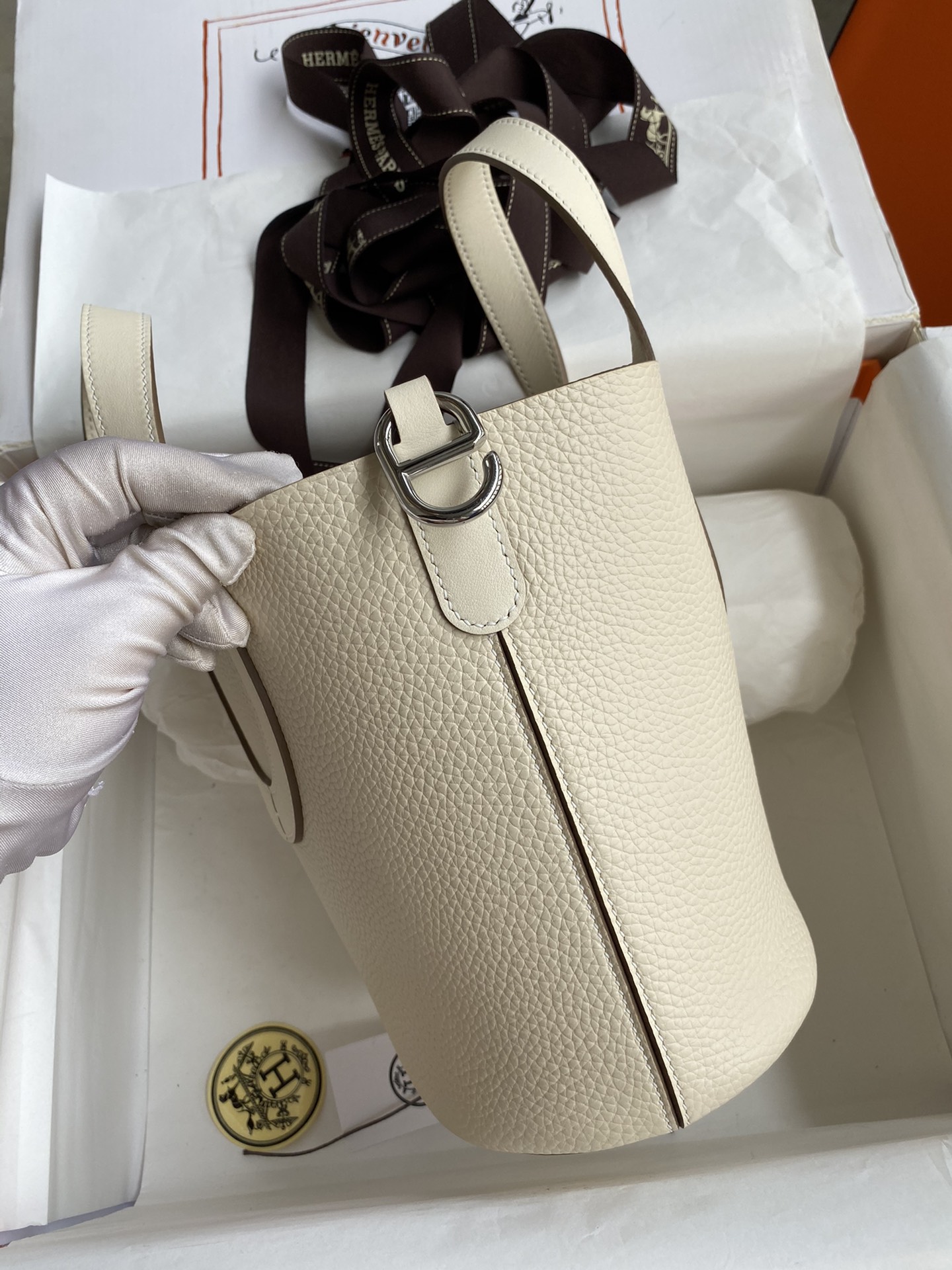 Hermes In The Loop 18 Bag In Cream White Clemence Leather